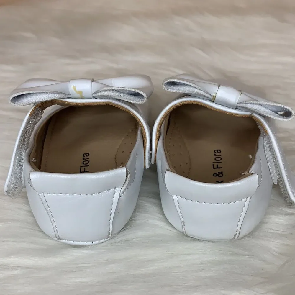 Felix & Flora White Bow Mary Jane Soft Sole Dress Shoes 120